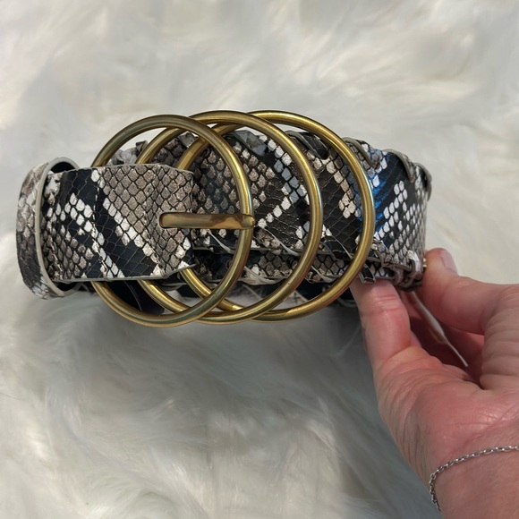 Gold Buckle Snake Print Belt - Picture 2 of 2